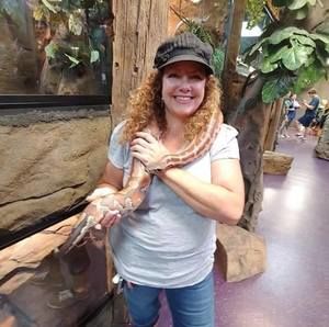 Meet your Posher, Julia